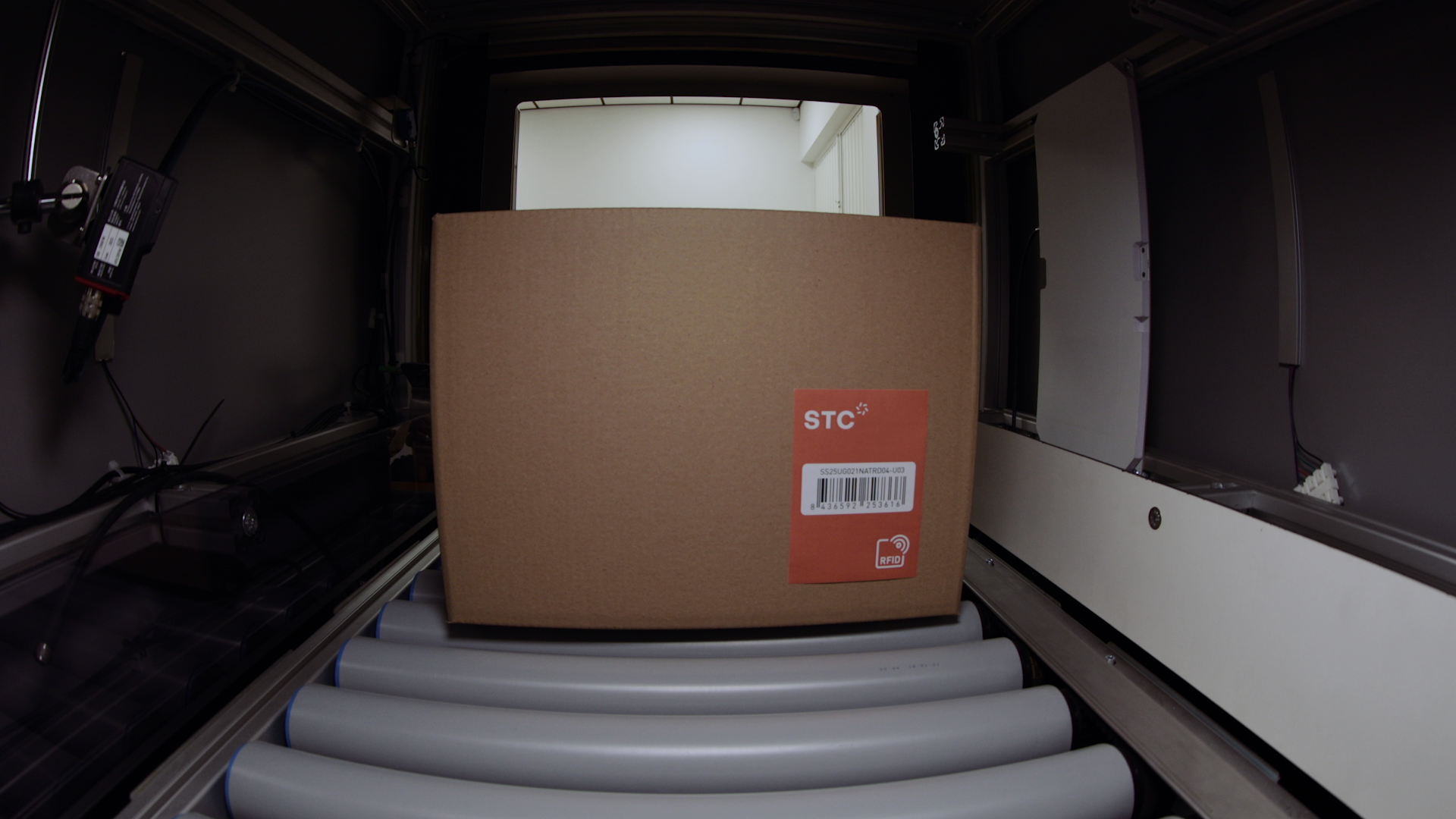 La Casa de las Carcasas implanta túneles RFID y consigue un 98% de precisión en inventario