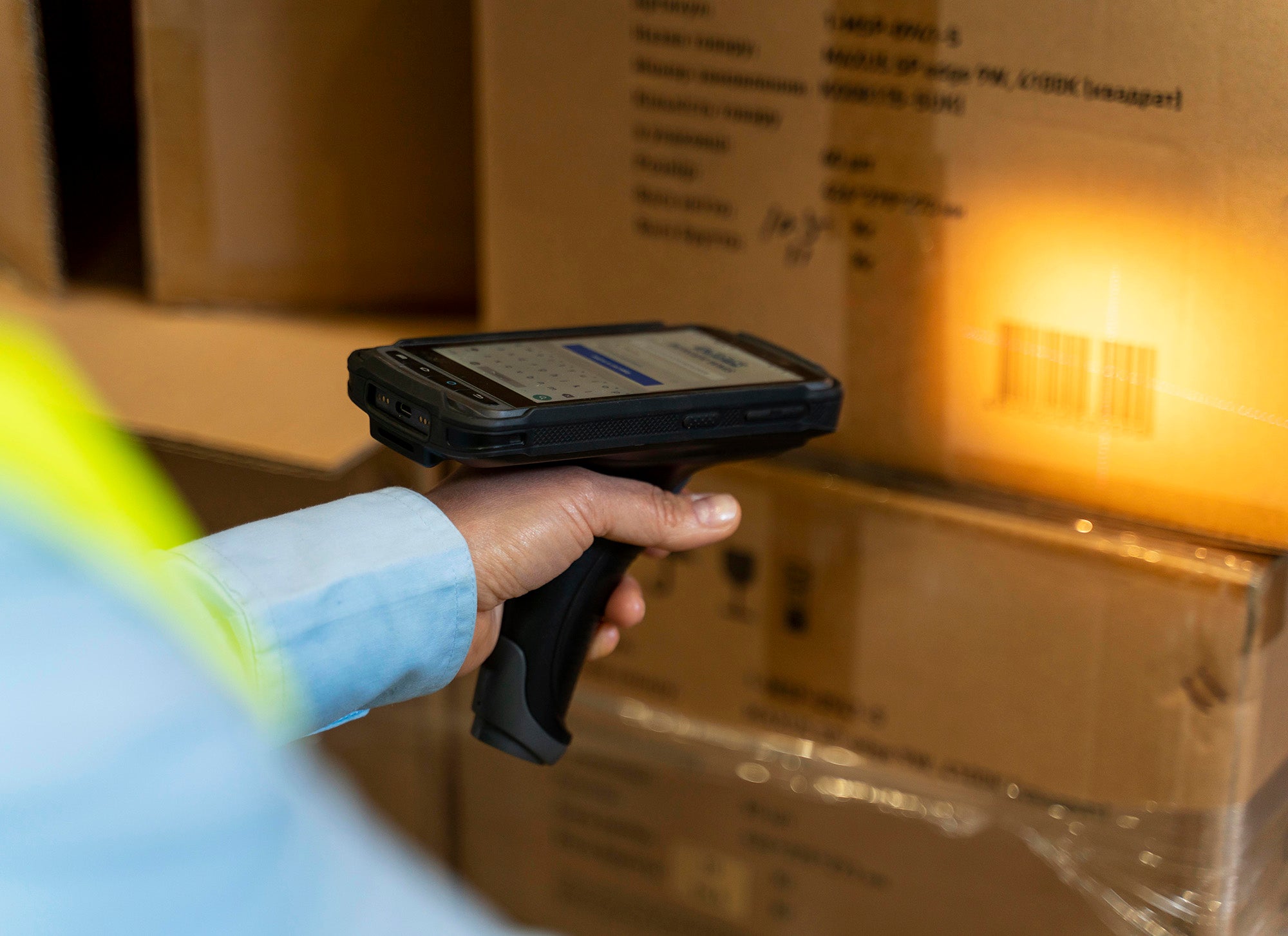close-up-scanning-box.jpg